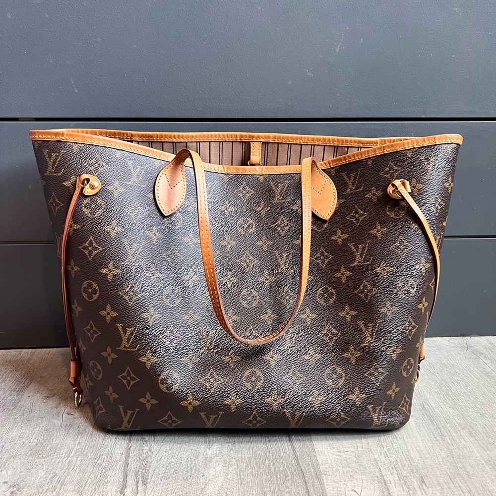 Authentic Louis Vuitton Neverfull MM